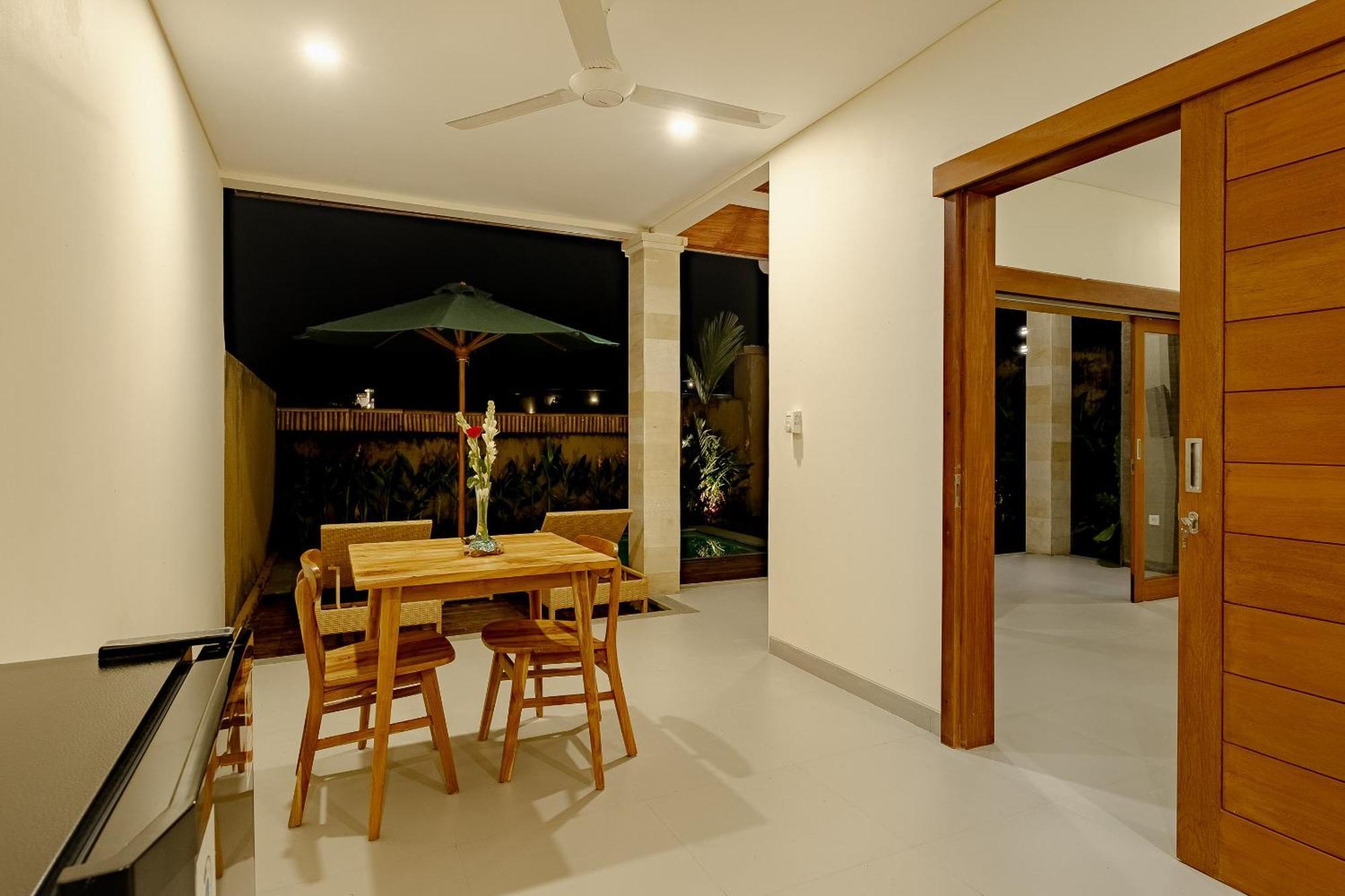Pelana Villa
