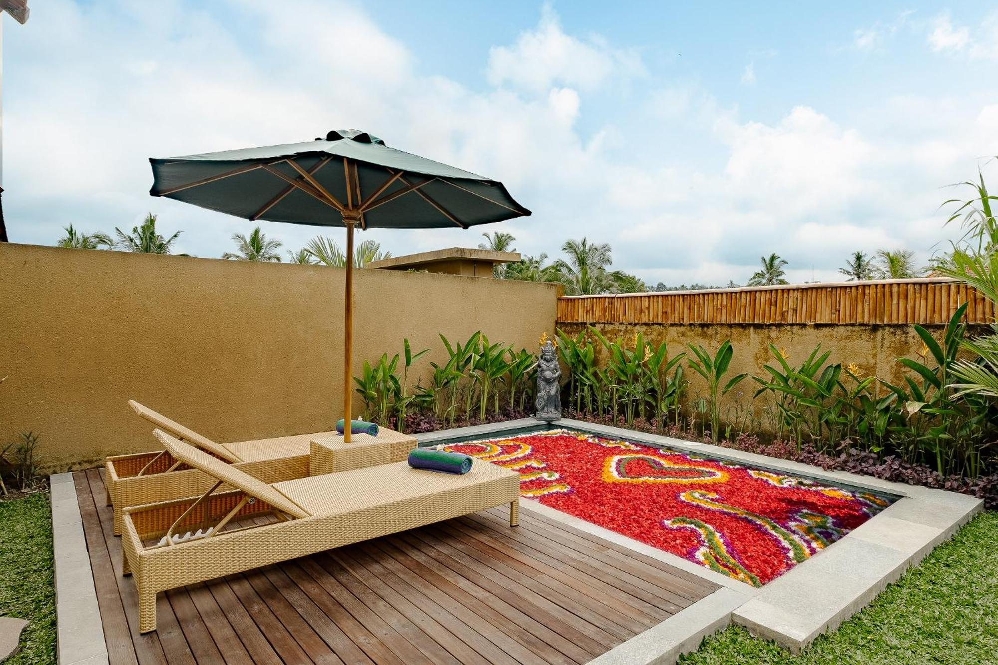 Pelana Villa *